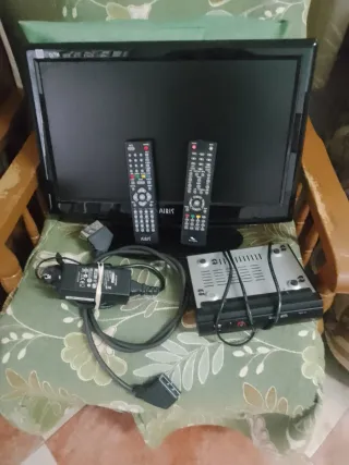 Televisor AIRIS 19 con TDT y mandos