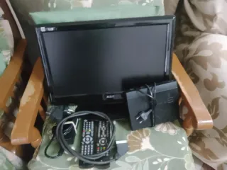 Televisor AIRIS 19 con TDT y mandos