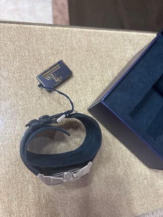 Reloj Festina Cuadrado Azul y Plateado