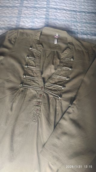 Camisa Stradivarius verde