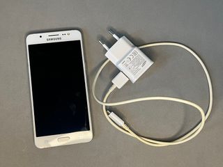 Samsung Galaxy J5 6 Bianco