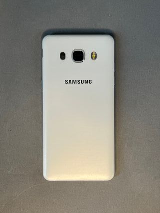 Samsung Galaxy J5 6 Bianco