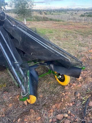 Carretilla paraguas para aceitunas y almendras