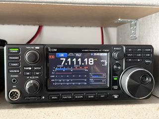 ICOM IC-7300 HF/50MHz ( En garantía Icom )