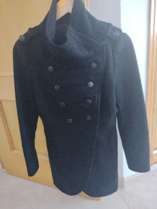 Abrigo negro elegante