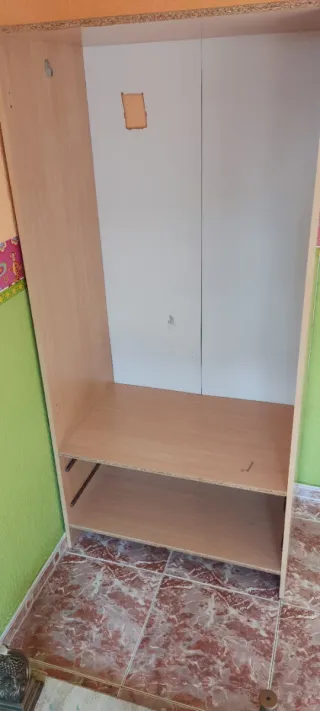 Armario de madera con 2 cajones (urge venta)
