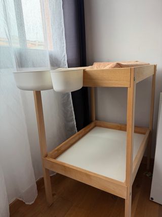 Mesa cambiador madera con accesorios