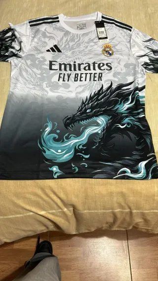 Camiseta Real Madrid Edición Especial Dragón