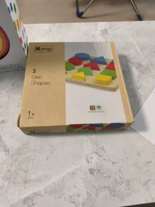 Pack 2 Juguetes: Arcoíris y Formas Geo