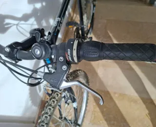 2 BICICLETAS DE MONTAÑA