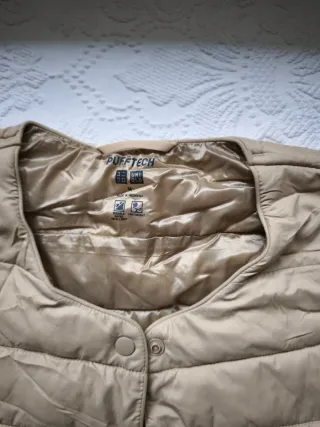 Chaleco Uniqlo Beige