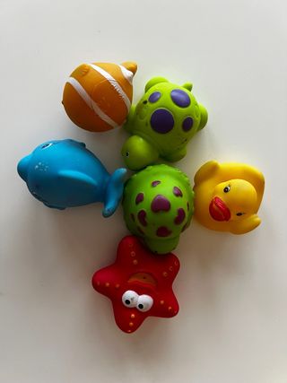 Juguetes de baño para bebé