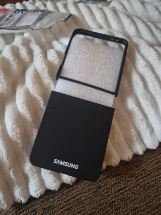Funda Samsung Z Flip 7