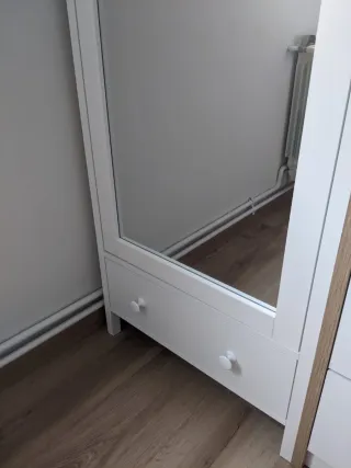 Armario recibidor JYSK TERPET blanco con espejo