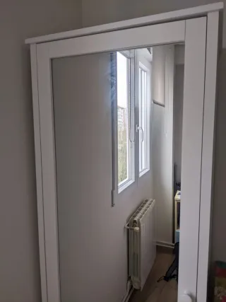 Armario recibidor JYSK TERPET blanco con espejo