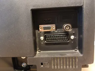 Televisión Oki 16 pulgadas