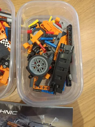 Lego Technic 42104 - Camión de Carreras