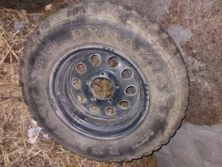 Llanta y goma Suzuki