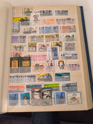 Álbum ALEMANIA DDR. Más de 2.300 sellos