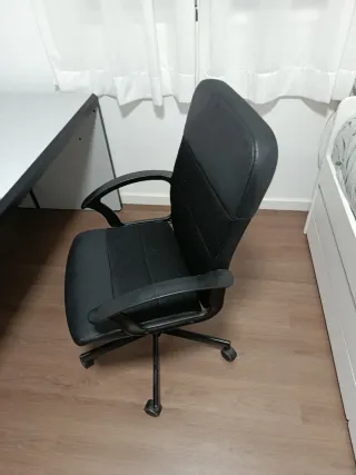 Escritorio y Silla Oficina