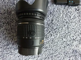 Nikon D3400 con 3 objetivos. 18-55, 18-200, 55-200