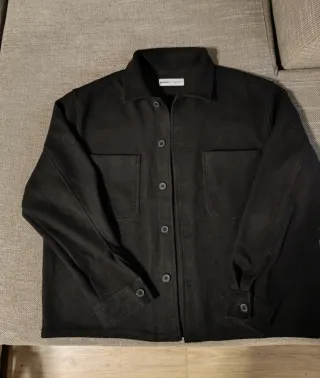 Chaqueta Bershka Negra Talla M