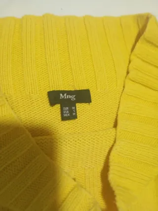 Jersey amarillo cuello de barco