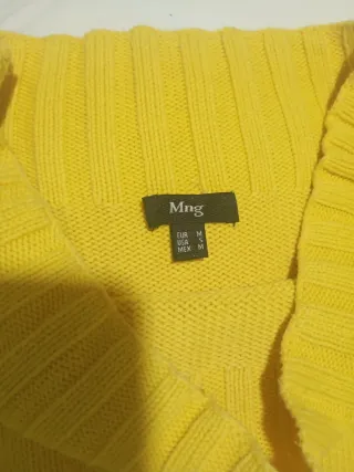 Jersey amarillo cuello de barco