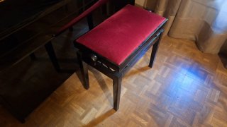 Piano vertical Yamaha