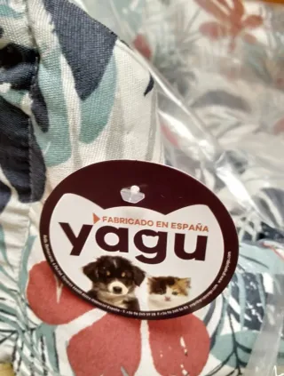 Cama para perro/gato con estampado floral