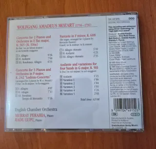 Mozart: Conciertos para 2 y 3 pianos. Gran Partita