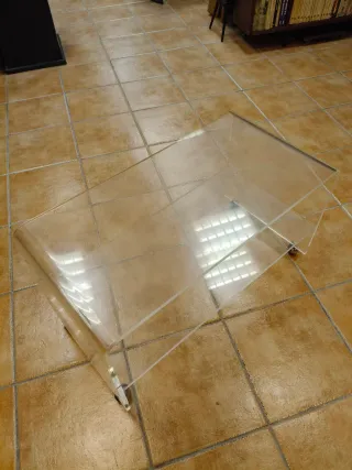 Pareja mesas auxiliares metacrilato