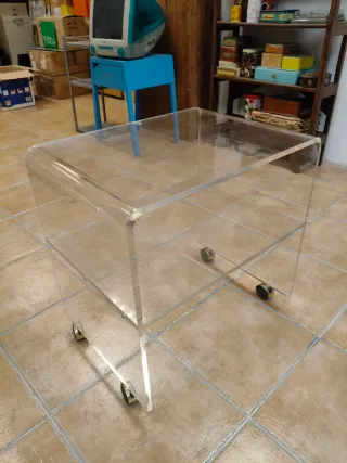 Pareja mesas auxiliares metacrilato