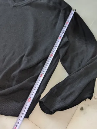 Jersey Emidio Tucci Negro Cuello Pico