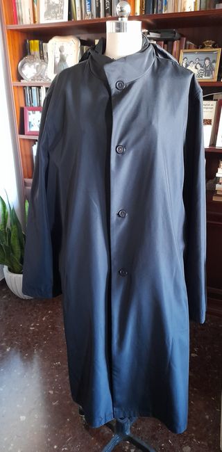 Gabardina Negra Clerical