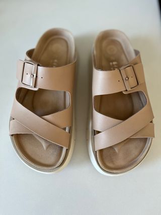 Sandalias Genuins Beige