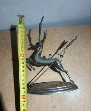 Antiguo calienta copas de Cognac ciervo