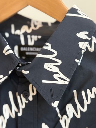 Camisa Balenciaga Scribble Logo
