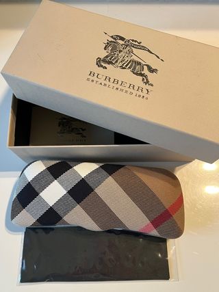 Custodia occhiali Burberry