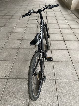 Bicicleta 24 Negra en muy buen estado