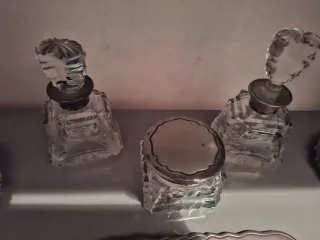 Conjunto tocador cristal y metal