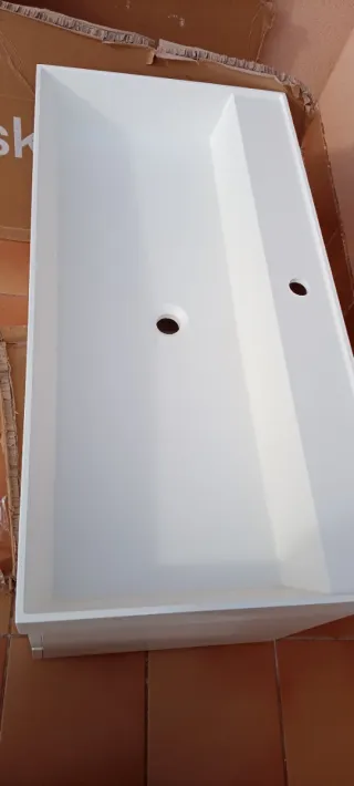 Mueble de lavabo Sklum blanco.