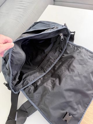 Bolso bandolera Eastpak gris