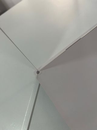 Vitrina acrílica base blanca (LEER DESCRIPCIÓN)