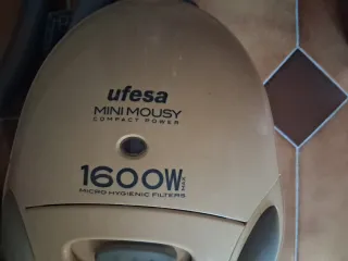 Aspiradora Ufesa Mini Mousy 1600W