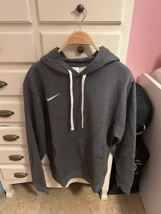 Sudadera Nike Gris con Capucha