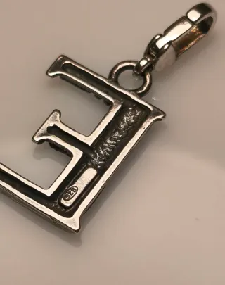 Colgante o charm Plata 925 Letra E