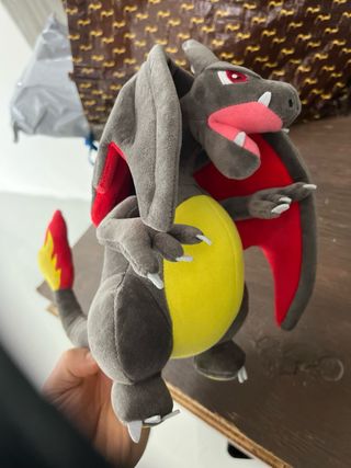 Pupazzo Peluche pokemon charizard nero