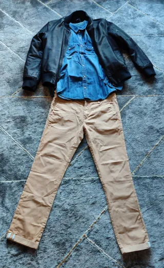 Conjunto Pantalón chino, camisa y bomber