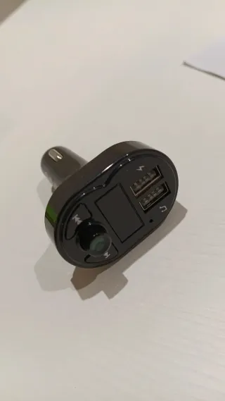 Transmisor FM Bluetooth coche